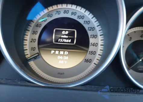 2012 Mercedes-Benz C 300 Sport 4Matic z USA, uszkodzony, nr VIN WDDGF8BBXCR211643